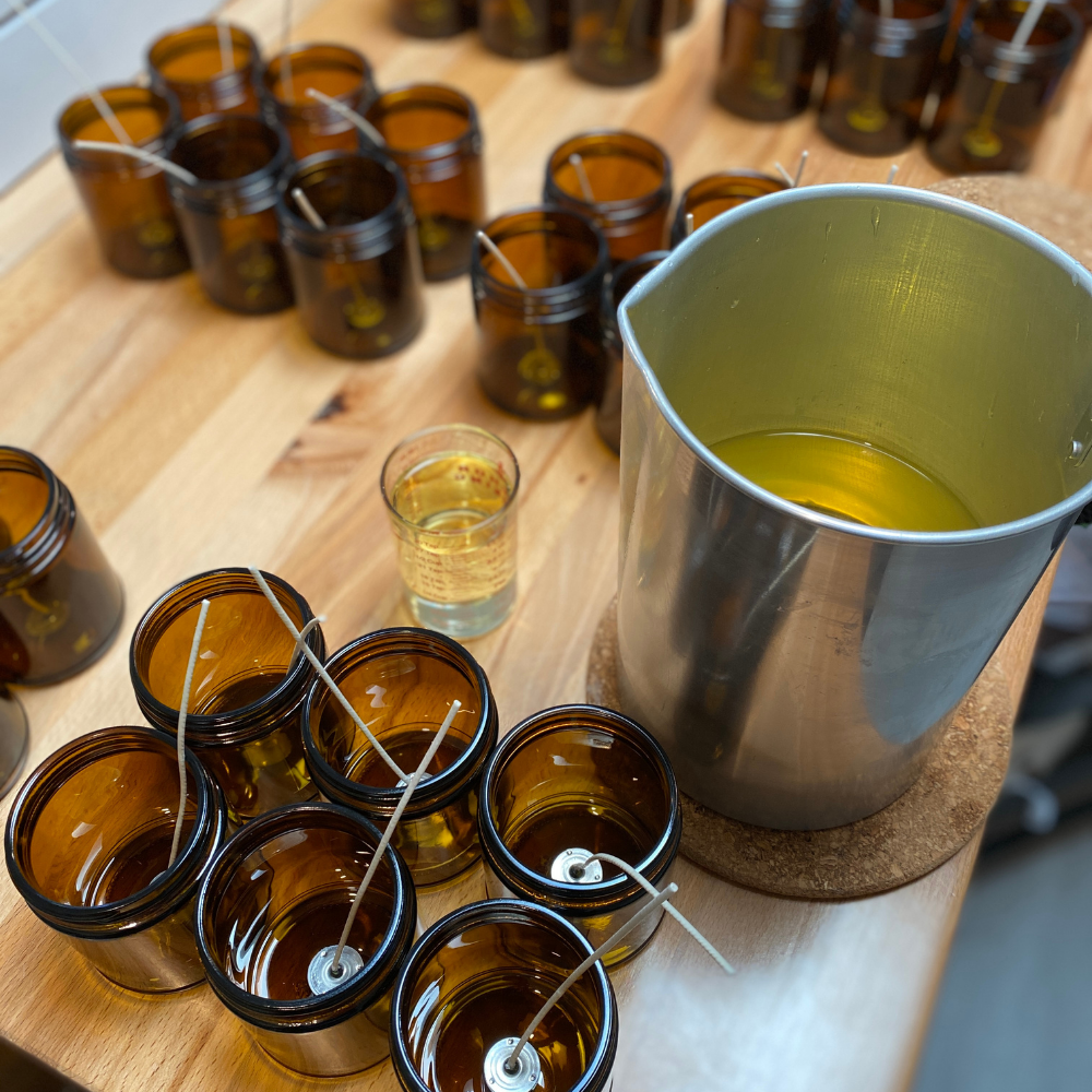 6 Oz Amber Jar with Gold Lid (12 Units - Case)